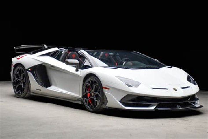 A white Lamborghini