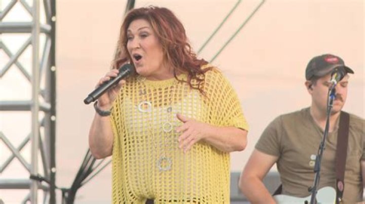 Jo Dee Messina