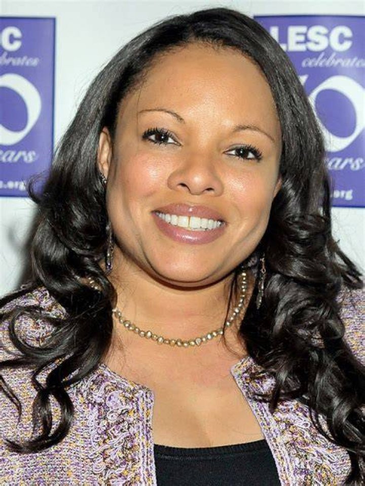 Justine Simmons Justine Simmons
