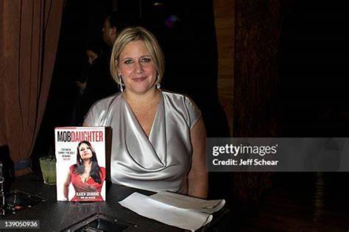 Lisa Pulitzer Lisa Pulitzer