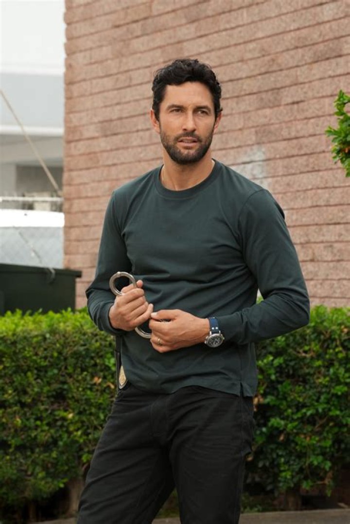 Noah Mills