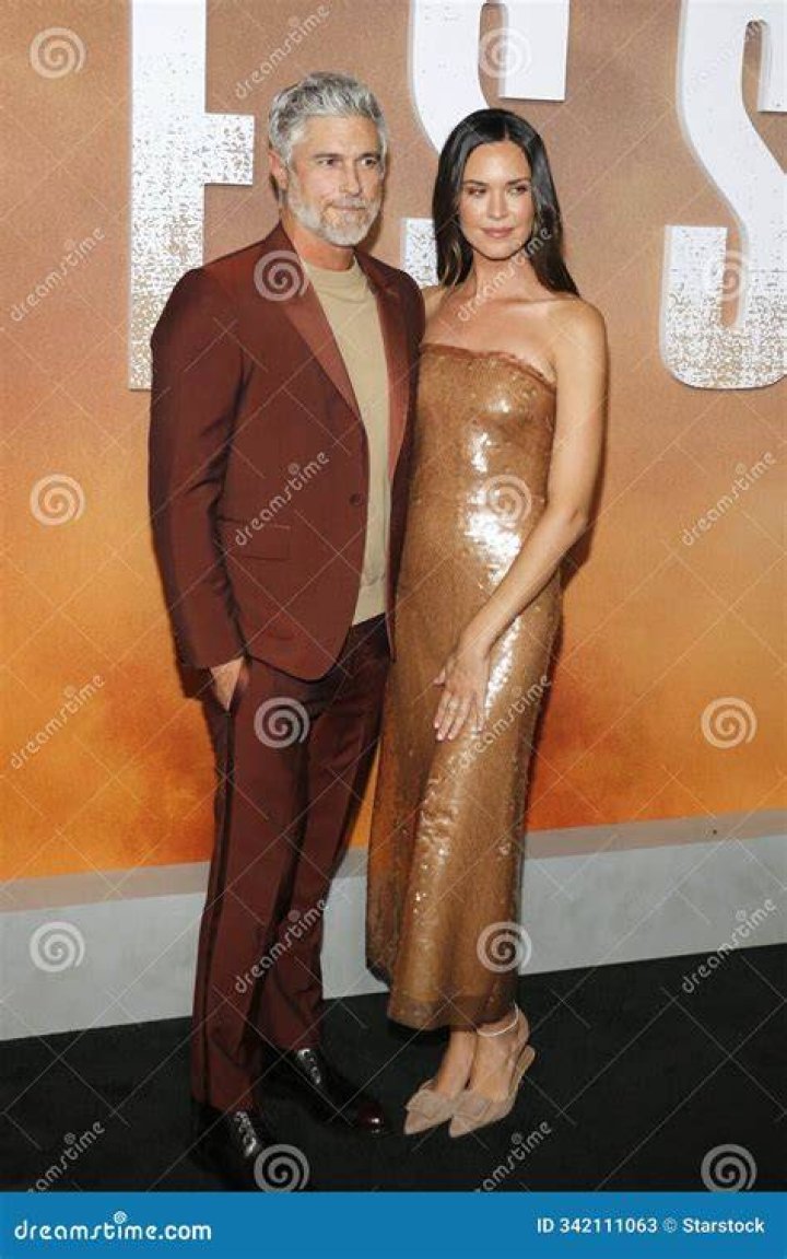 Odette Yustman and Dave Annable Welcome Their Second Baby Together Odette and Dave Anable (2)