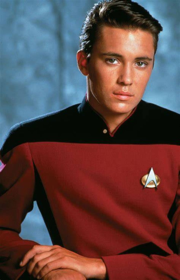Wil Wheaton’s sinusitis-curing vegetable soup recipe! Know about his career, family life, and battle with sinusitis! Source: Pinterest (Wil Wheaton and his coffee)